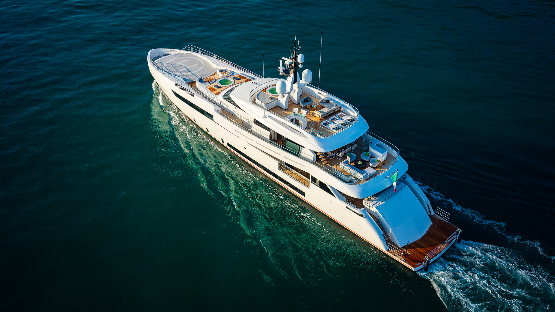 Wider Yachts