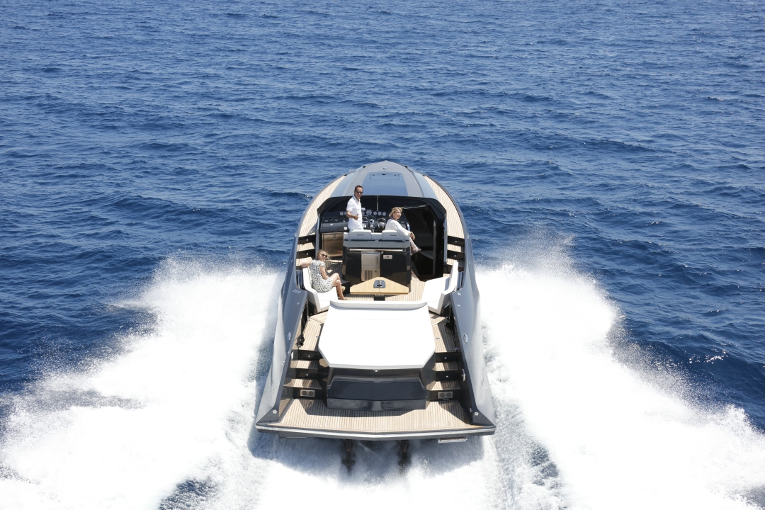 Wider 52